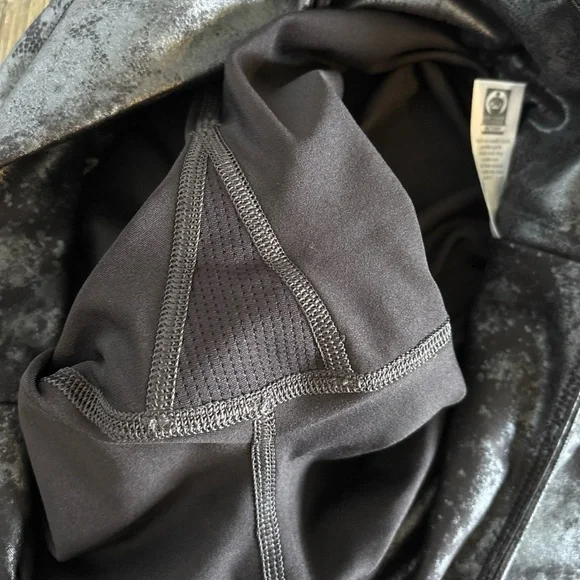 Athleta Elation Misty Lace Tight Legging Med Ultra High Rise Black Gray Metallic - Picture 9 of 12